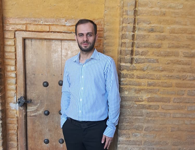 حسین قبادی